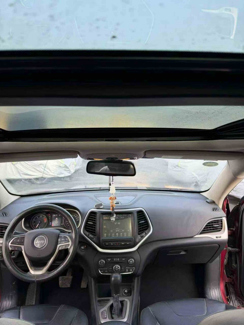 苏州17年Jeep自由光6