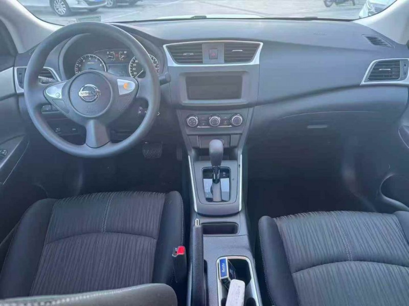 唐山25年日产轩逸8