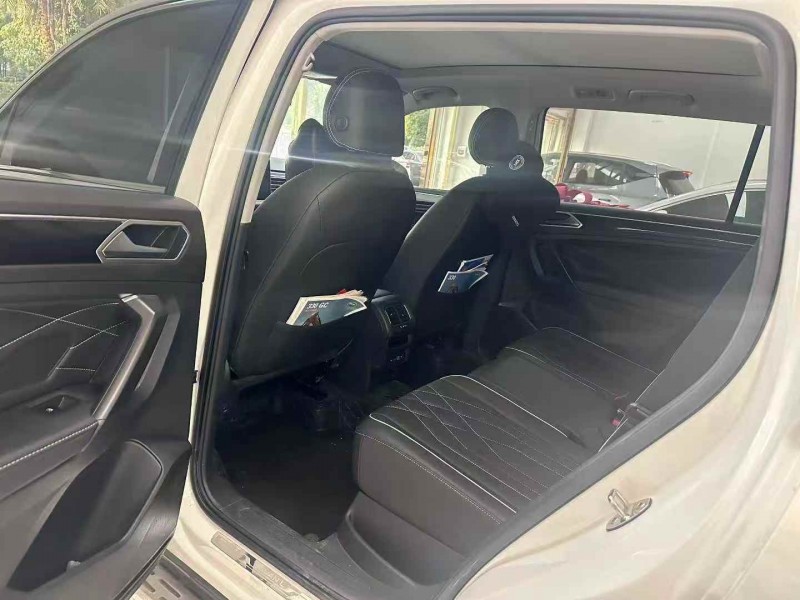 深圳21年大众途观3