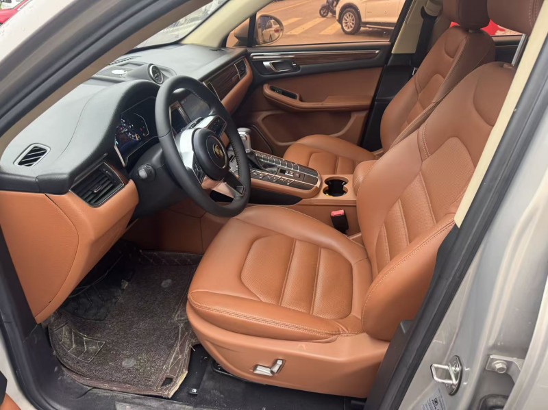 南宁18年众泰T7009