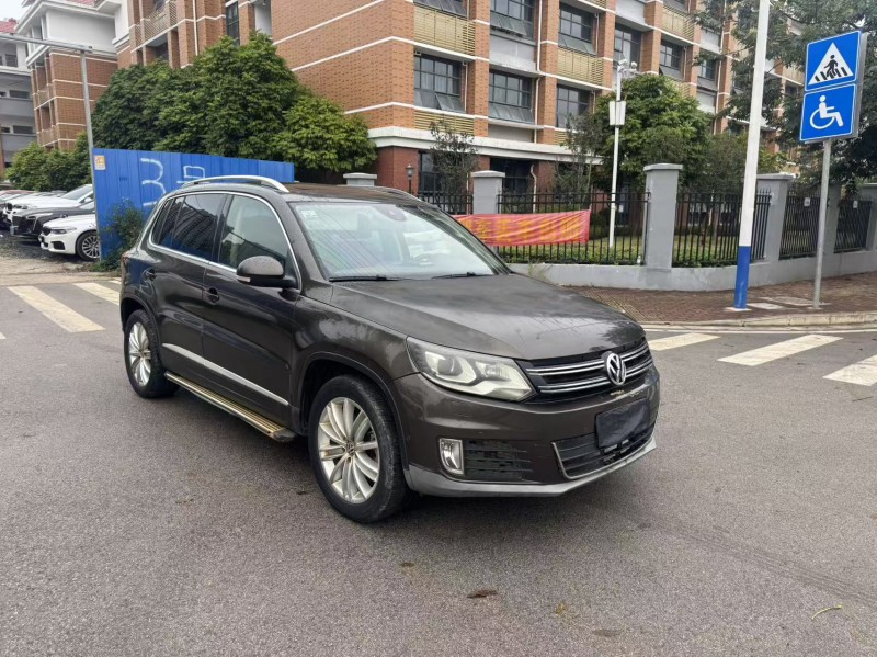 南宁13年大众途观2