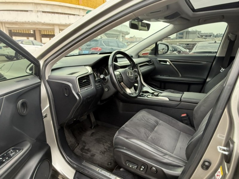 佛山17年雷克萨斯RX9