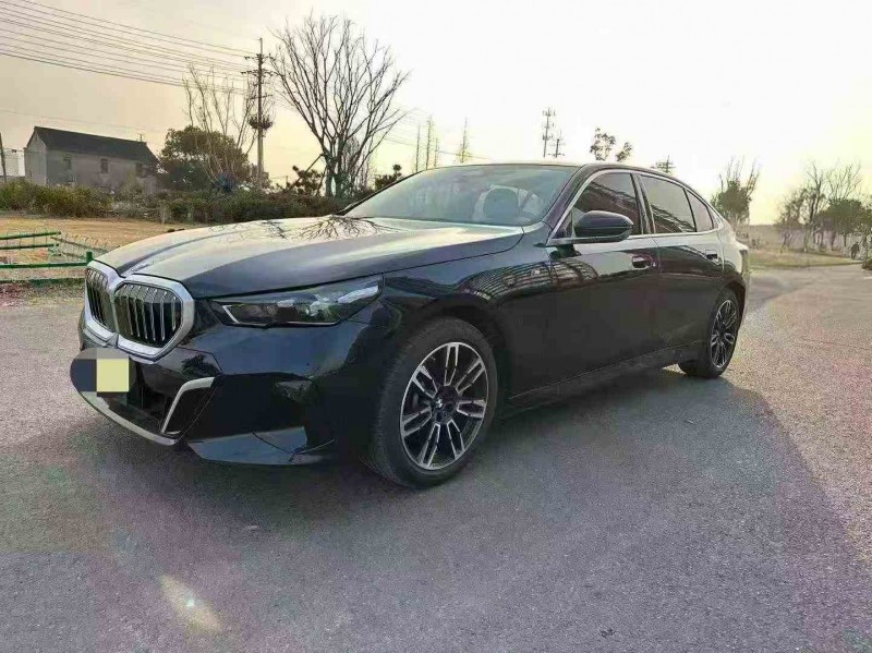 南通24年宝马5系3