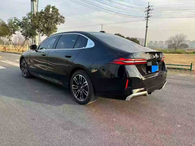 南通24年宝马5系7