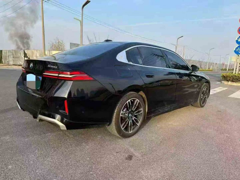 南通24年宝马5系8