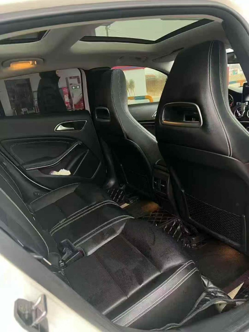 济宁19年奔驰GLA5