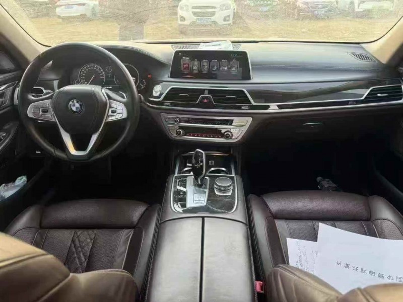 潍坊17年宝马7系5