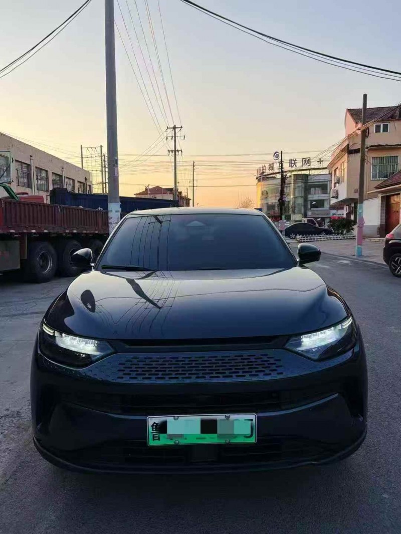 枣庄24年零跑汽车C111