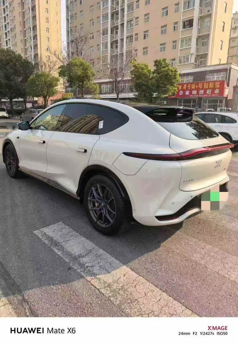 蚌埠25年智己LS77