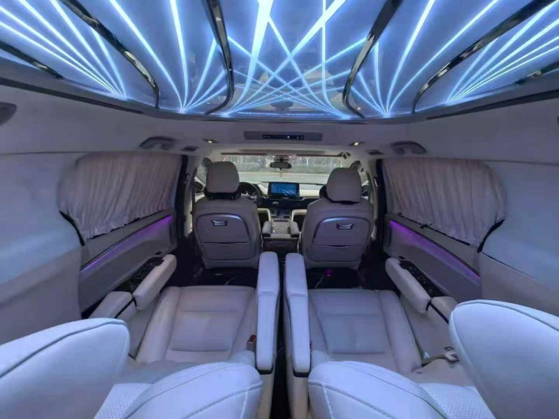 徐州22年丰田塞纳5