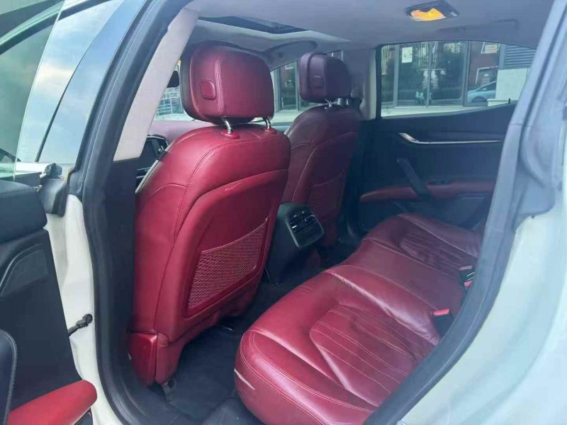 烟台16年玛莎拉蒂Ghibli5