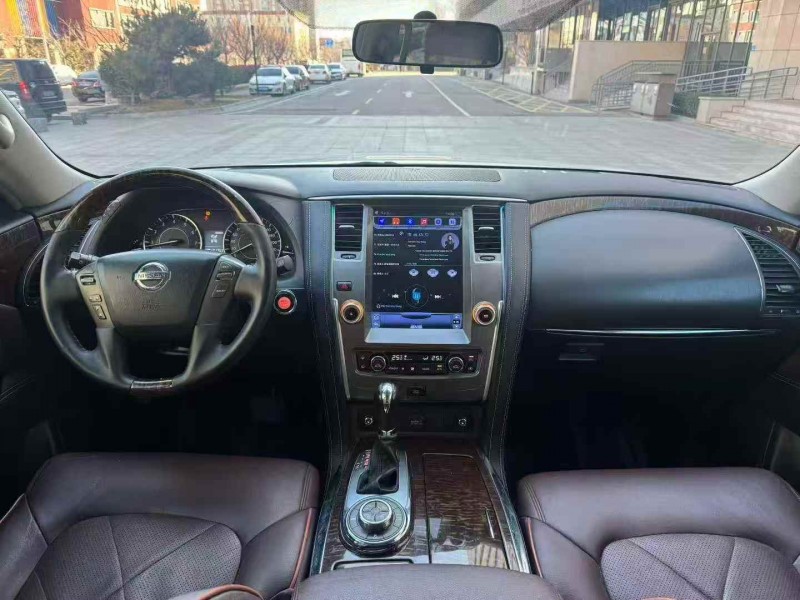 济南18年日产途乐6