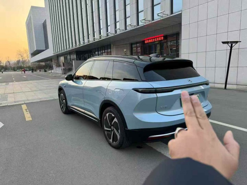 青岛25年蔚来ES66