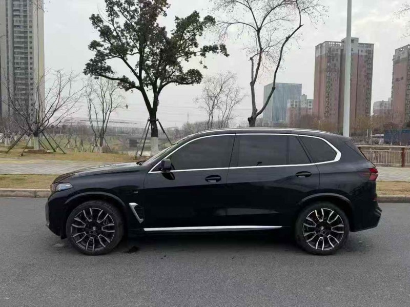 宜昌24年宝马X58