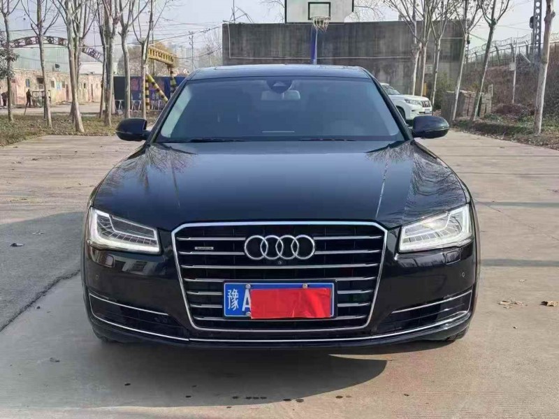 安阳17年奥迪A8L1