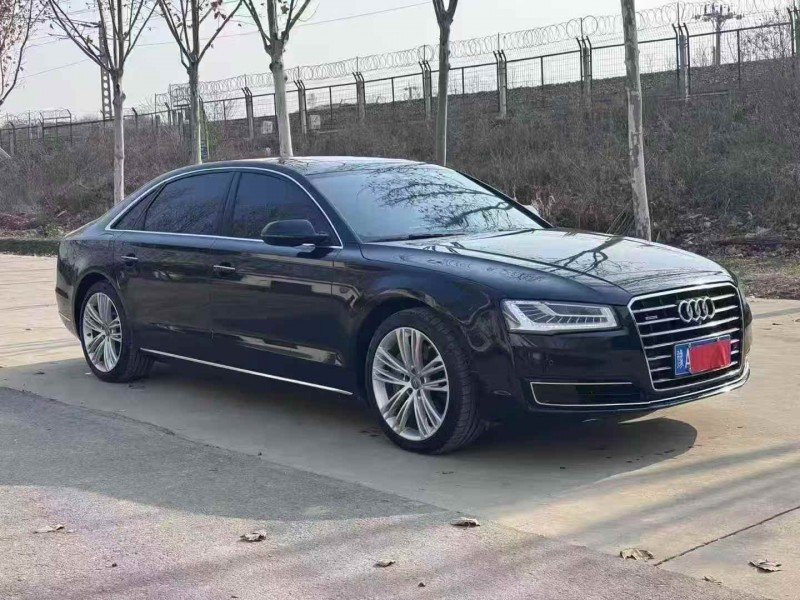 安阳17年奥迪A8L3