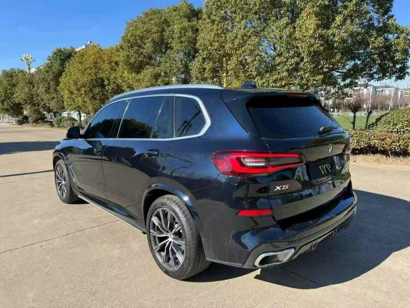 南通23年宝马X59