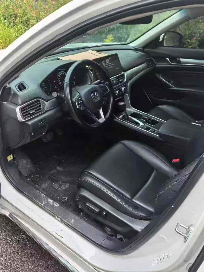 十堰23年本田雅阁4