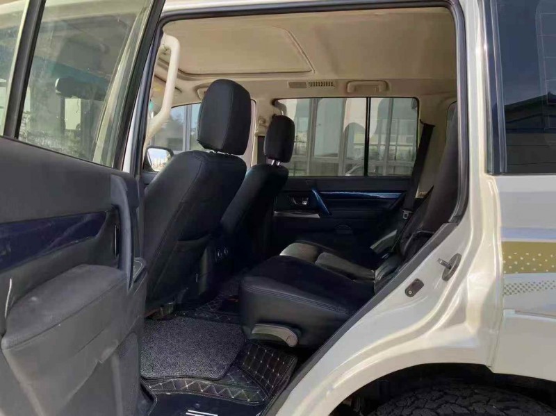 青岛19年三菱帕杰罗5