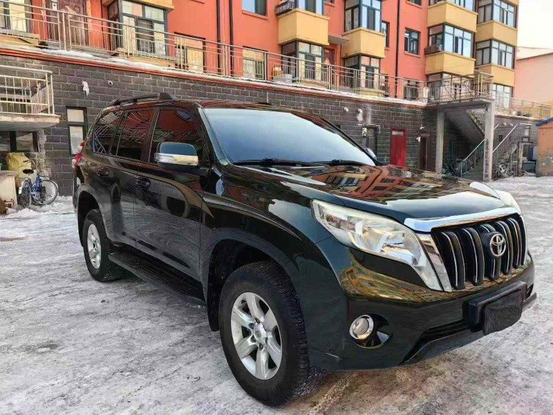 伊春15年丰田普拉多2