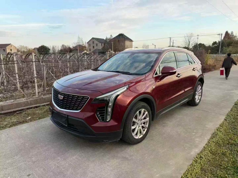 绍兴19年凯迪拉克XT43