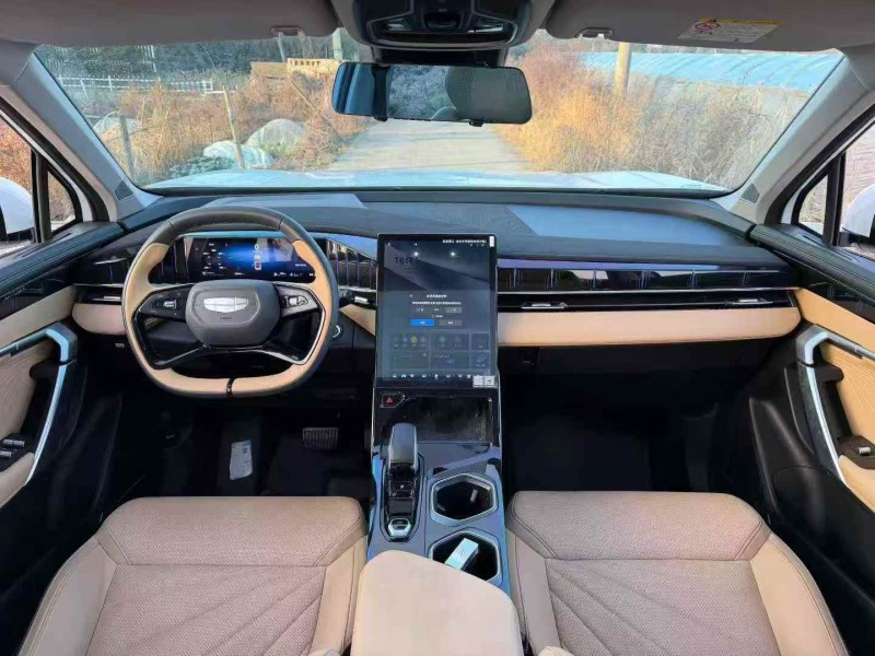 衢州23年吉利博越4