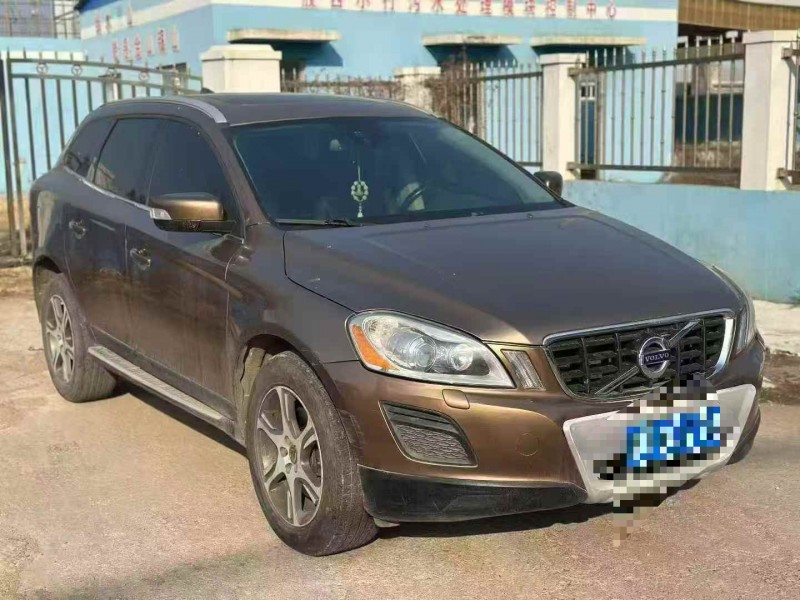 烟台13年沃尔沃XC602