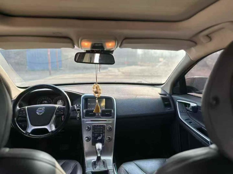 烟台13年沃尔沃XC604