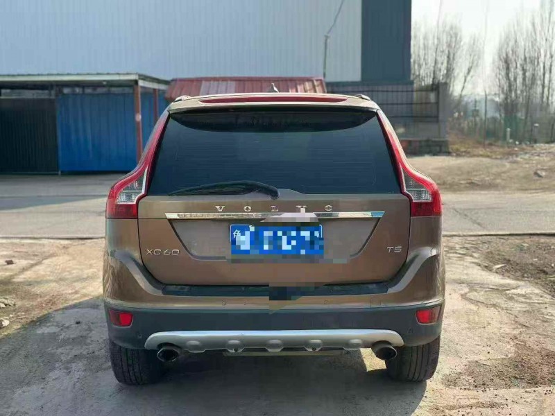 烟台13年沃尔沃XC609
