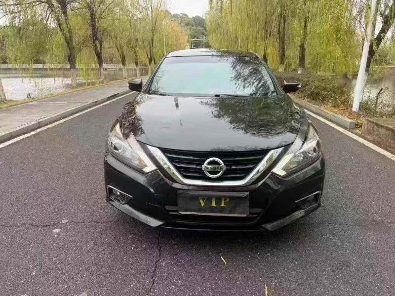 新余16年日产天籁1