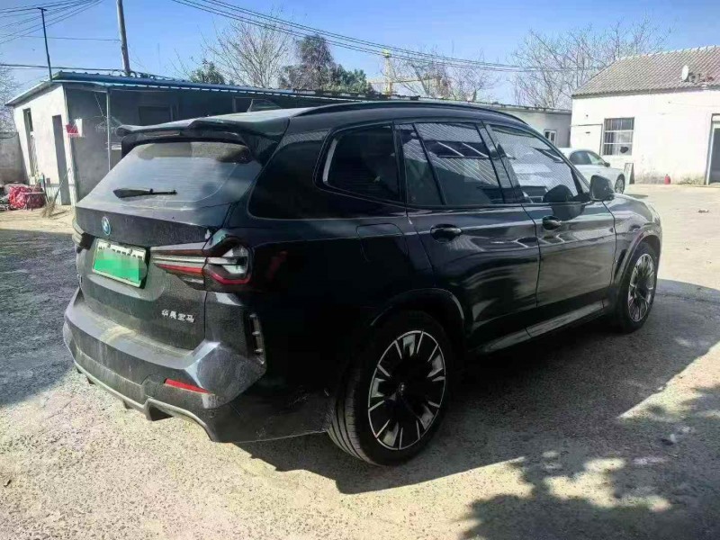 徐州23年宝马IX37