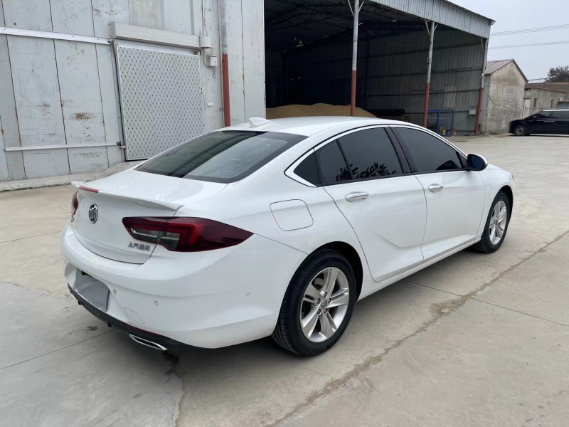 徐州19年别克君威8