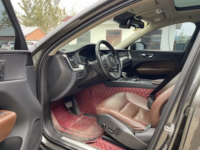 徐州20年沃尔沃XC603