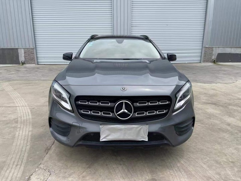 徐州19年奔驰GLA1