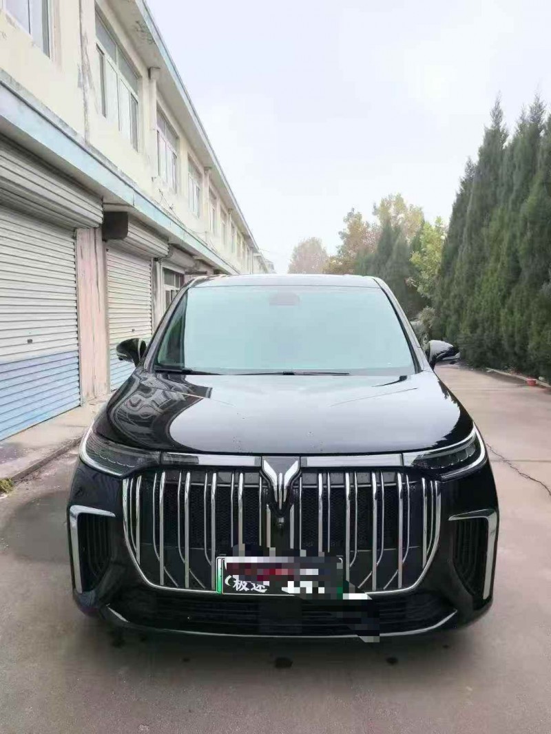 烟台24年岚图汽车梦想家1