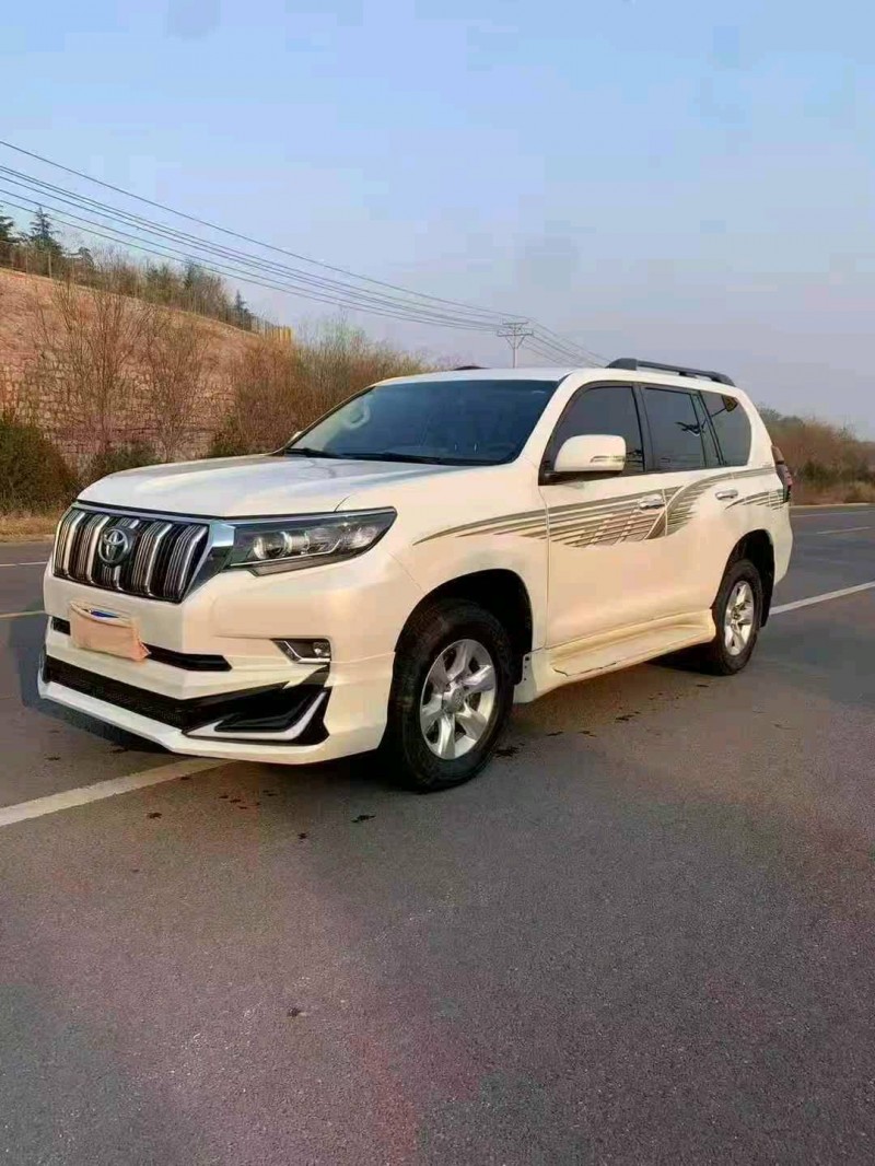 青岛16年丰田普拉多2