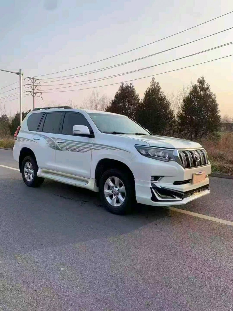 青岛16年丰田普拉多3