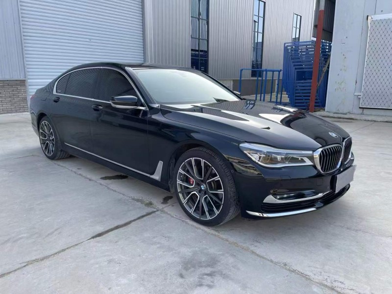 徐州17年宝马7系3