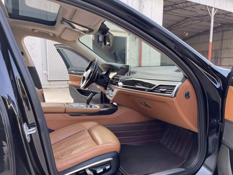 徐州17年宝马7系5