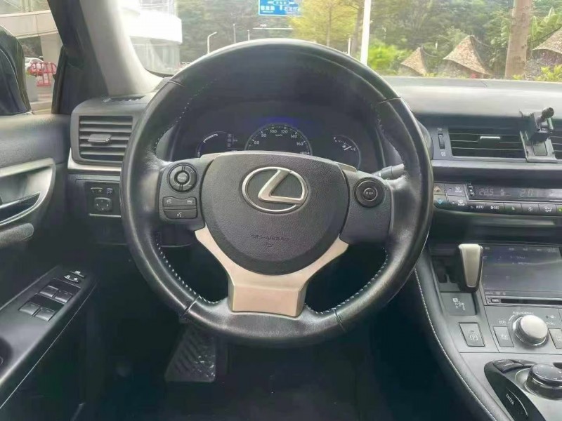 深圳17年雷克萨斯CT8