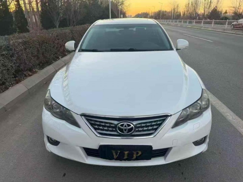 东营13年丰田锐志1