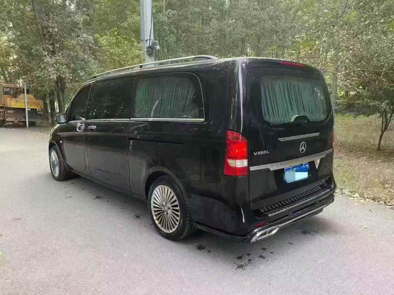 枣庄20年奔驰威霆7