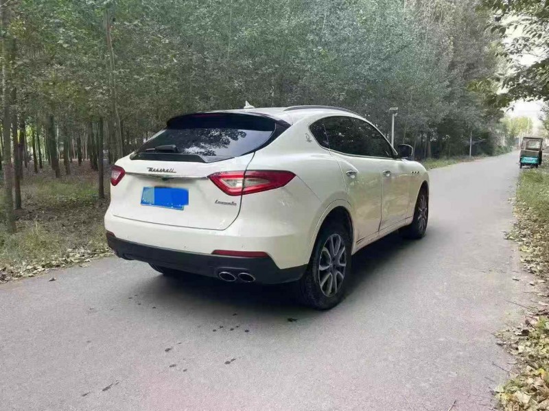 济南16年玛莎拉蒂Levante7