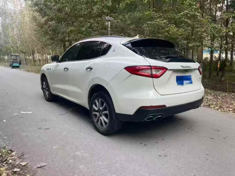 济南16年玛莎拉蒂Levante8