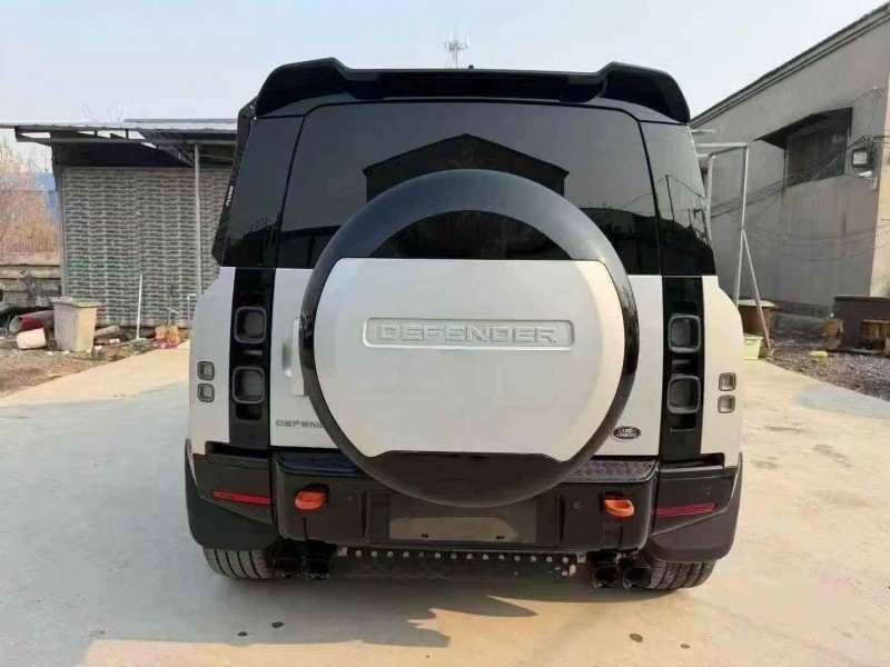 潍坊23年路虎卫士9