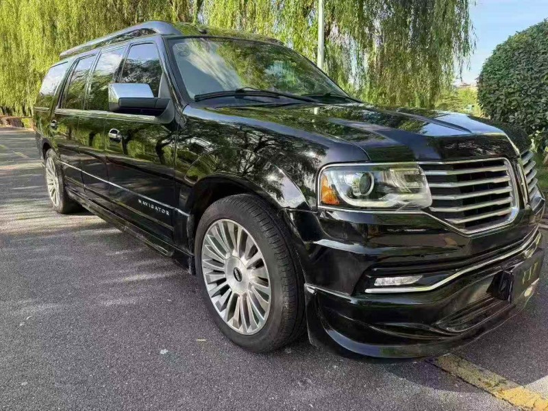 九江18年林肯领航员3