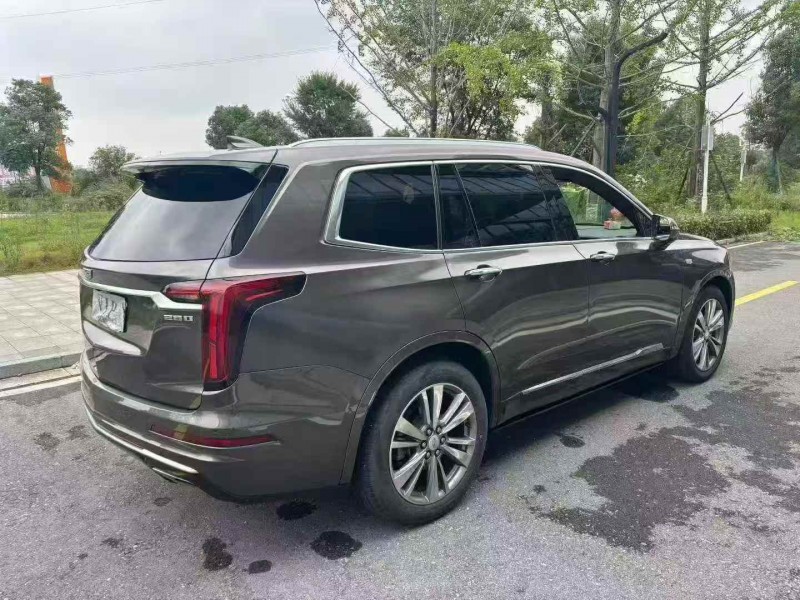 邵阳20年凯迪拉克XT66