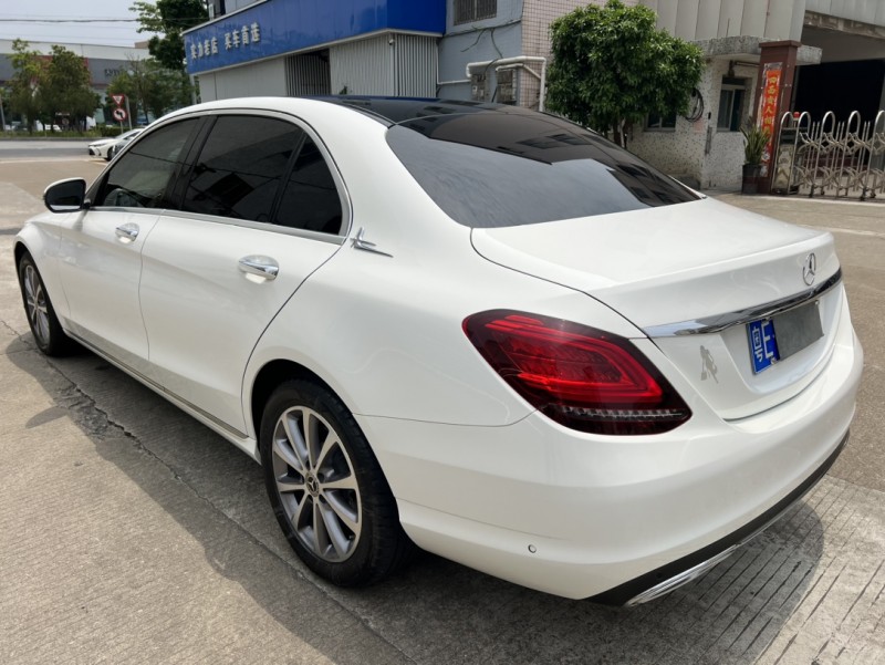 中山21年奔驰C4