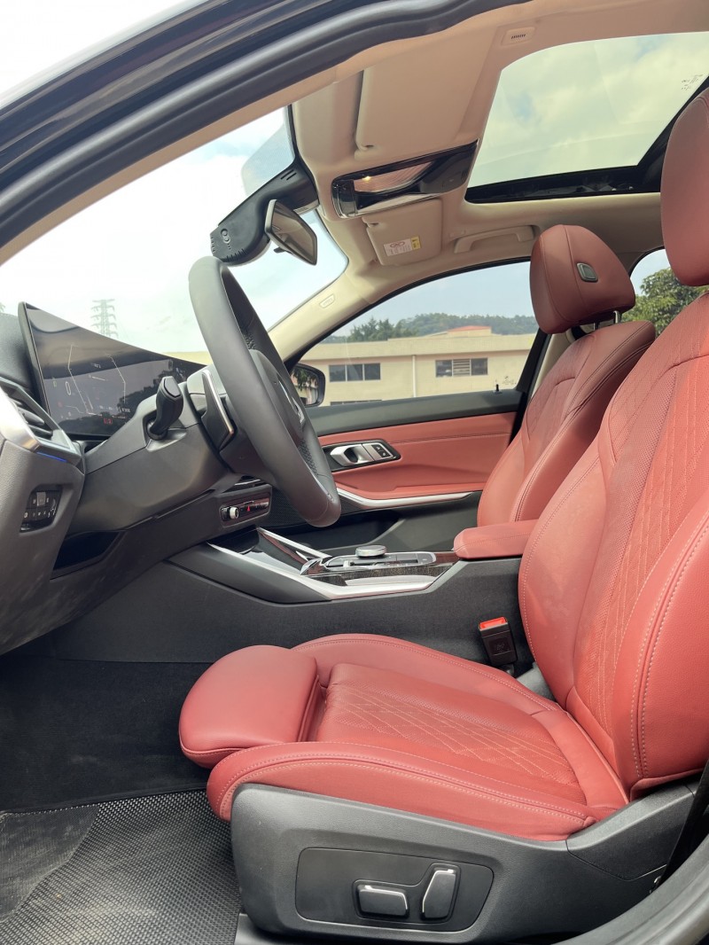 中山24年宝马3系8