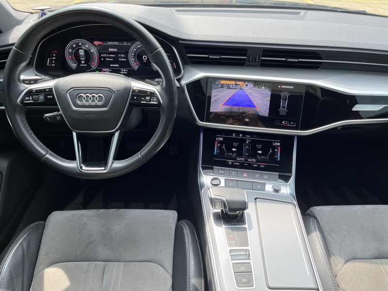 中山22年奥迪A6L7